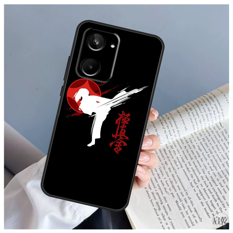 Casing dengan Simbol Karate Ky - Realme C67 ulasan dan harga